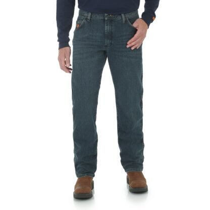 Wrangler  FR Advanced Comfort Reg Fit Jean